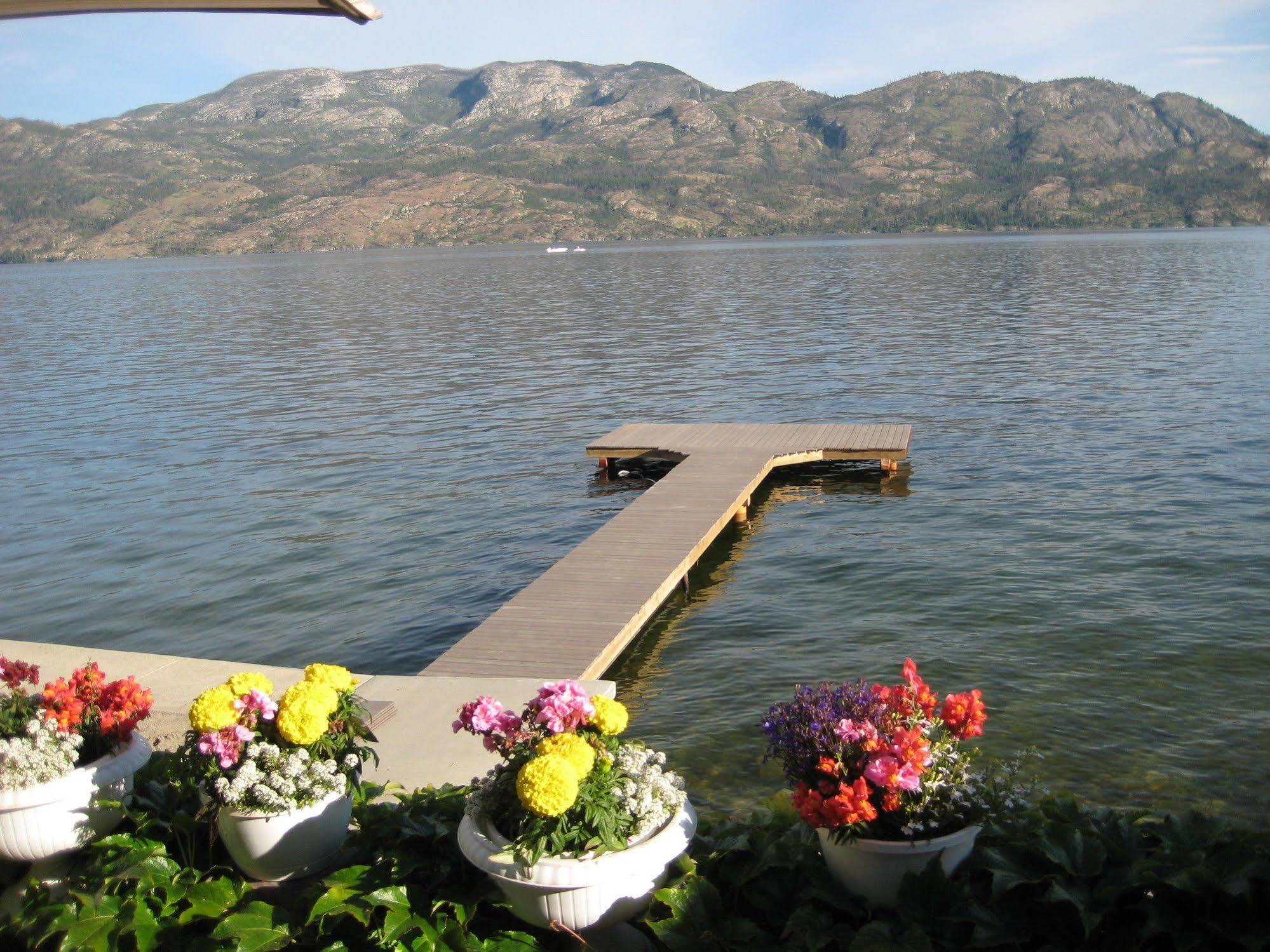 Seclusion Bay Resort West Kelowna Exterior photo
